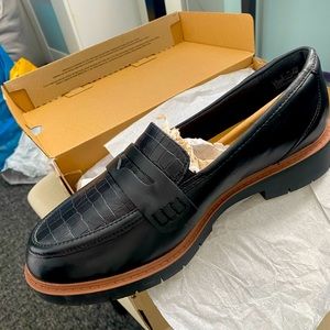 New! Clark’s Leather Loafers - Westlynn Ayla.